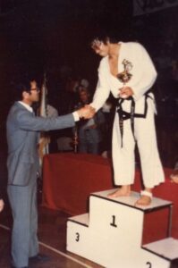Felix Leong on the podium in 1977 Australian Champion